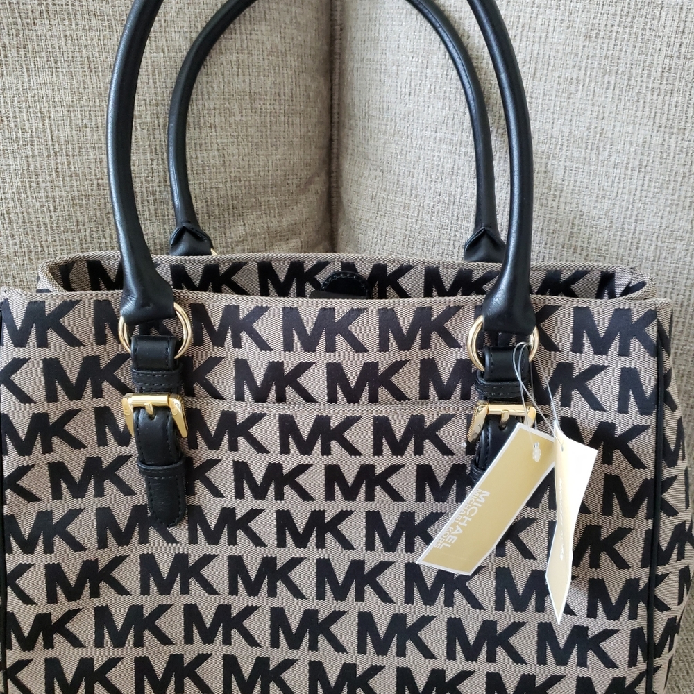 Michael Kors Jet Set medium work tote